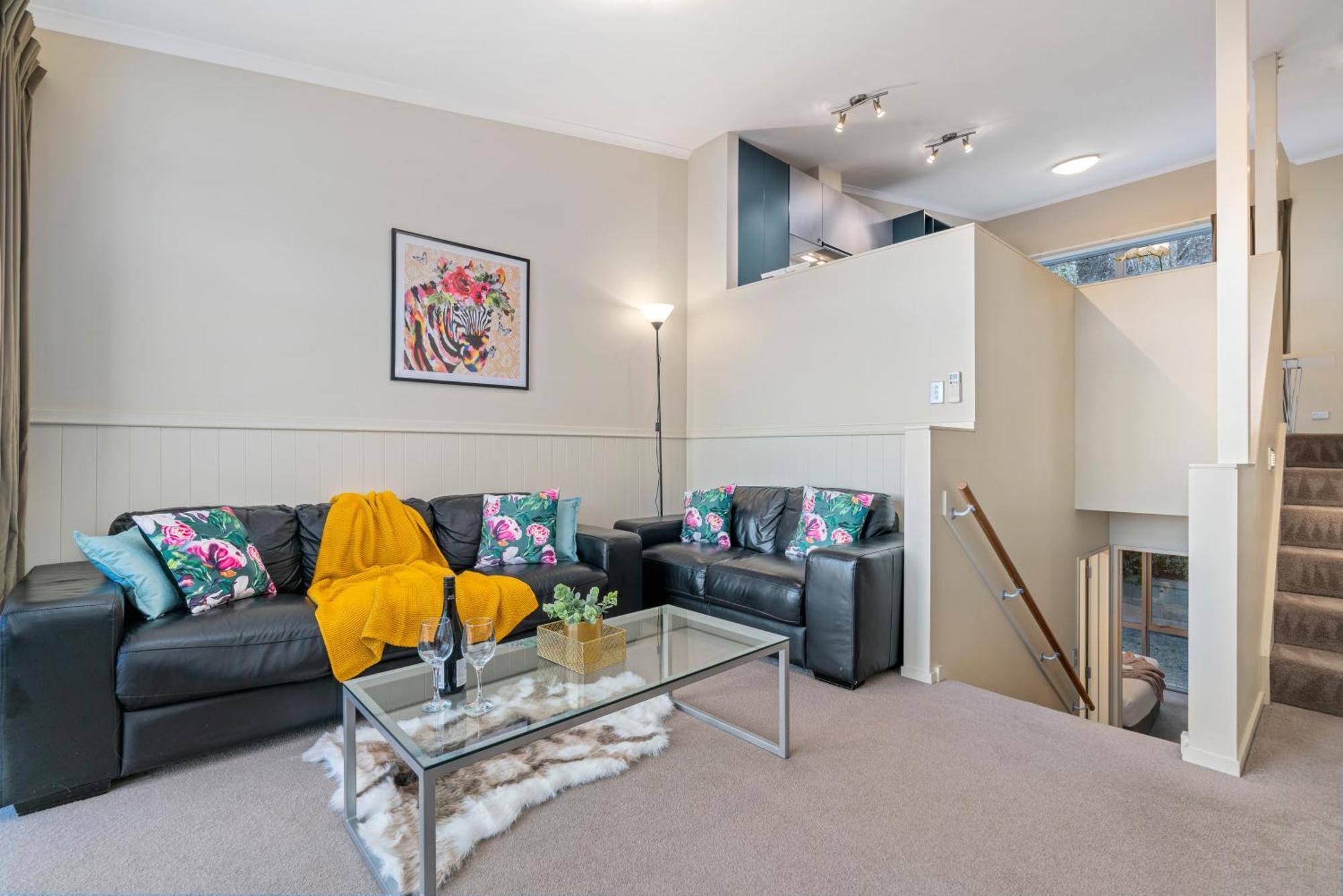 2-Bedroom Apartment With Lake & Mountain View - Beechwood Queenstown Exterior foto