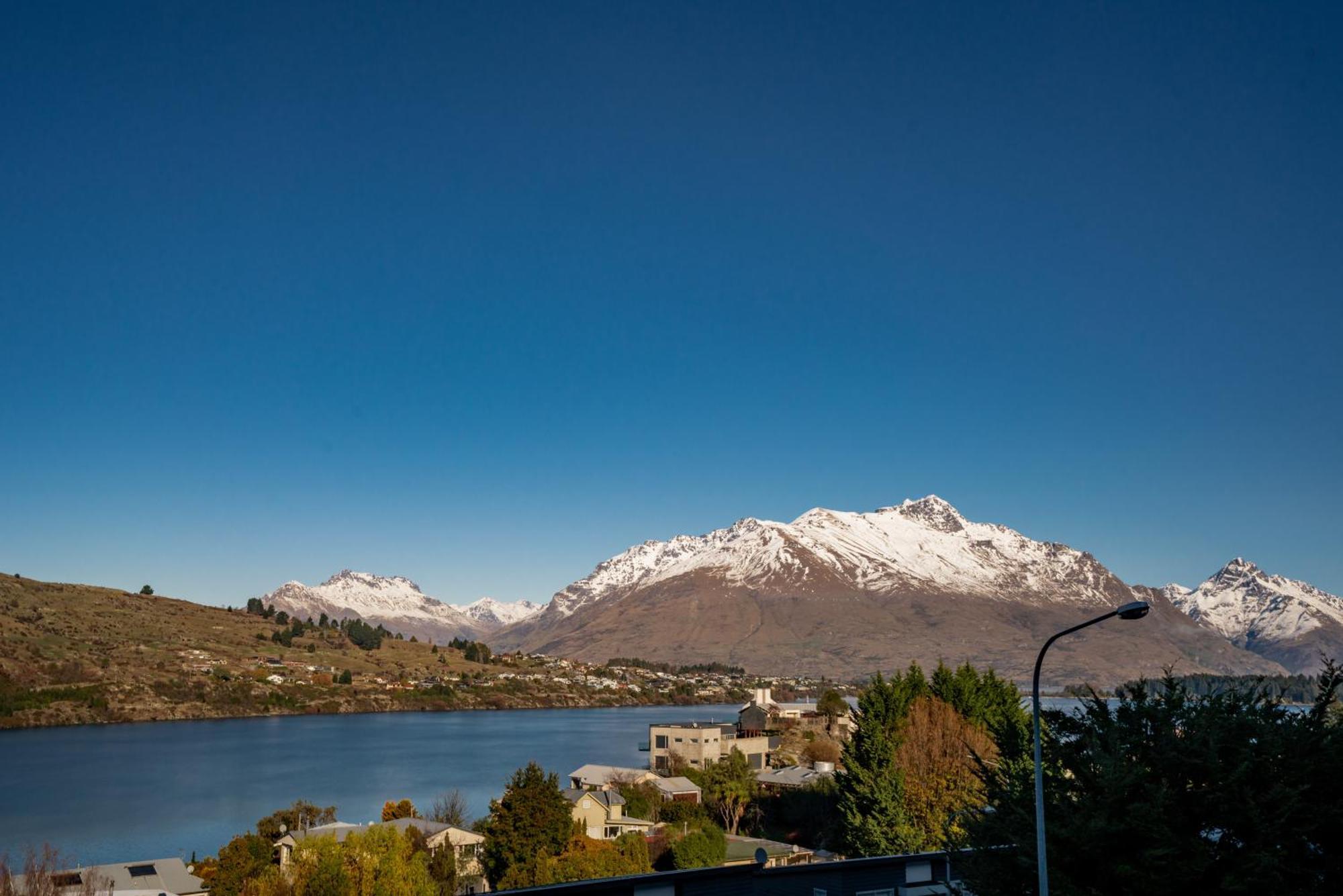 2-Bedroom Apartment With Lake & Mountain View - Beechwood Queenstown Exterior foto